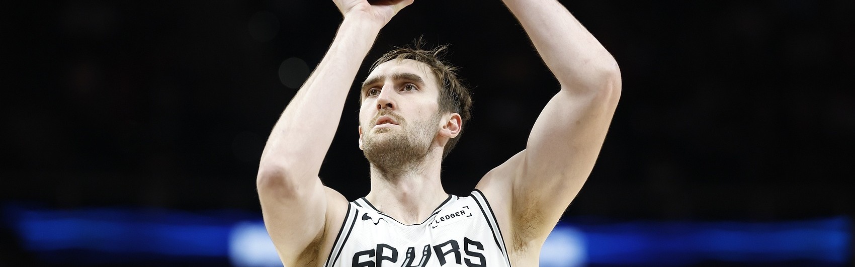 kaiyun-科内特：与全员出战76人的交手很令人兴奋 这场比赛对抗强度很高