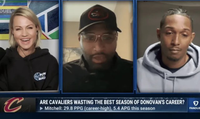 考辛斯：加兰和米切尔的组合行不通，骑士该考虑拆掉