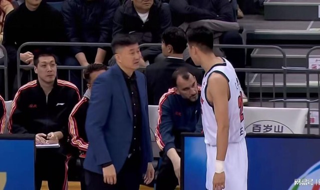 开云入口-确认到位！广东“真核”将驰援杜锋，打爆北京首钢队没悬念了！