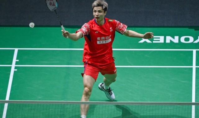 开云入口-鏖战3局惜败！头号种子石宇奇爆冷出局，止步全英公开赛首轮