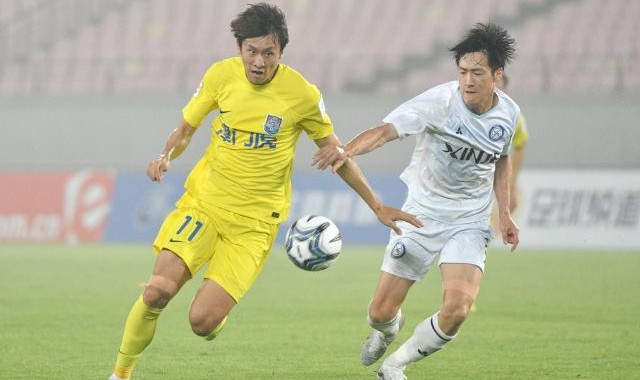 开云官网-国足绝对新人谢维军：希望能发挥出头球优势