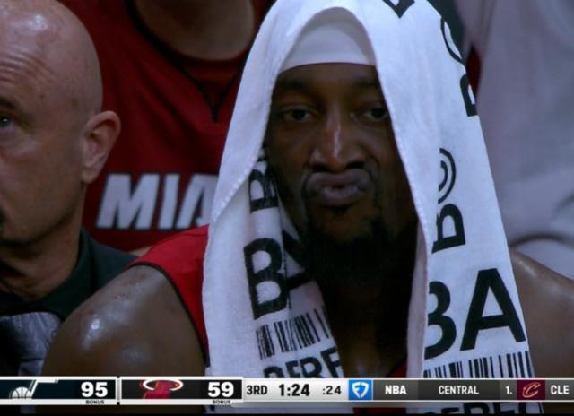 1736063063388052675.jpg Ggf1FldWAAAnUE4.jpg